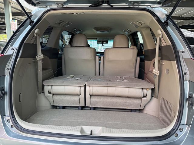 TOYOTA豐田 PREVIA  第11張相片