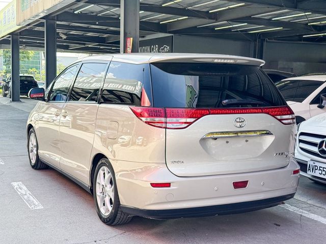 TOYOTA豐田 PREVIA  第2張相片