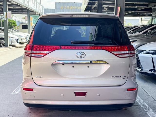 TOYOTA豐田 PREVIA  第4張相片