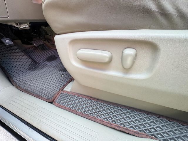 TOYOTA豐田 PREVIA  第6張相片