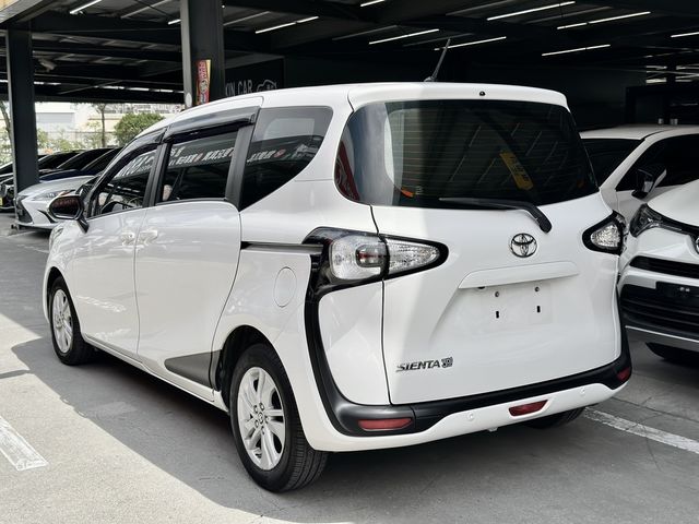 TOYOTA豐田 SIENTA  第2張相片