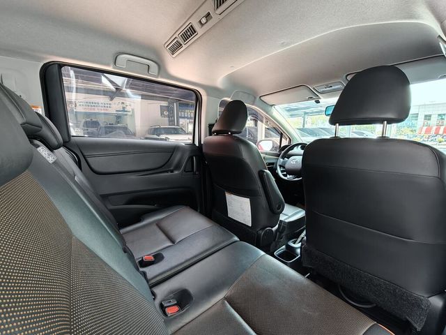 TOYOTA豐田 SIENTA  第17張相片