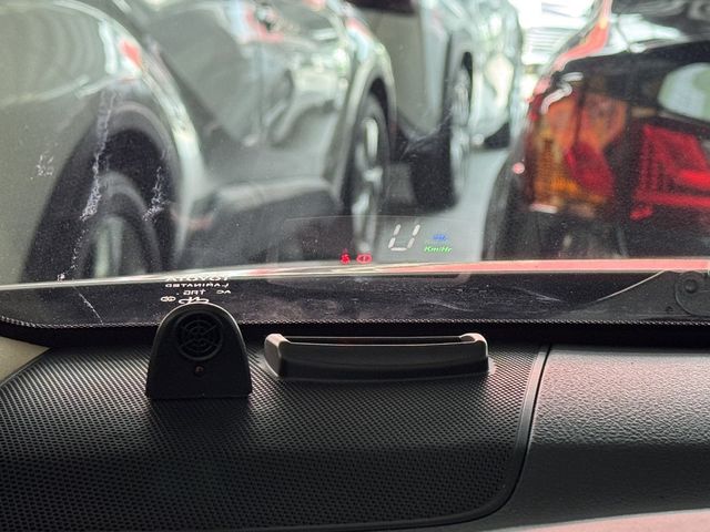 TOYOTA豐田 CAMRY HYBRID  第11張相片