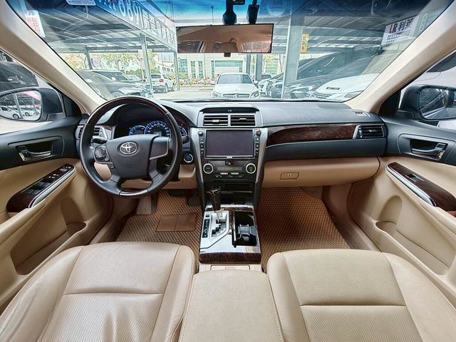 TOYOTA豐田 CAMRY HYBRID  第17張相片