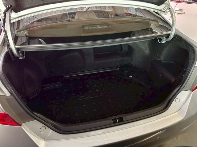 TOYOTA豐田 CAMRY HYBRID  第20張相片