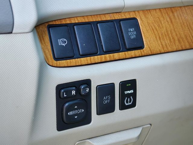 TOYOTA豐田 PREVIA  第13張相片