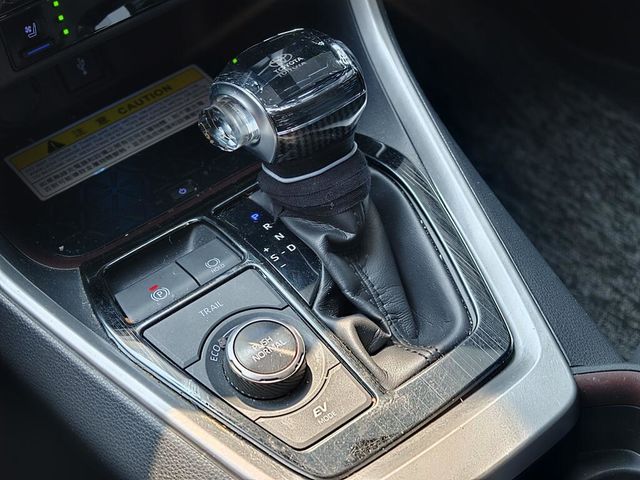 TOYOTA豐田 RAV4  第16張相片