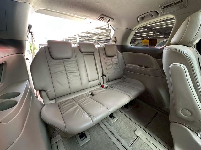 TOYOTA豐田 PREVIA  第5張相片