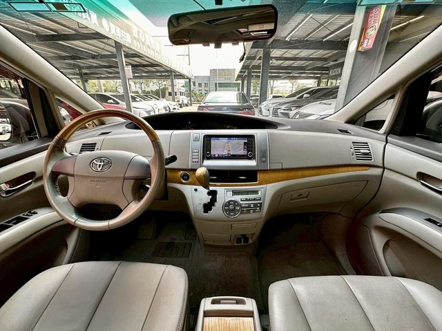 TOYOTA豐田 PREVIA  第8張相片