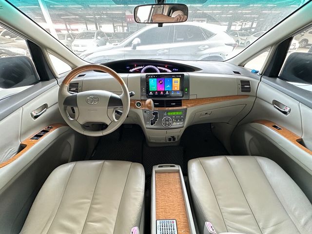 TOYOTA豐田 PREVIA  第8張相片