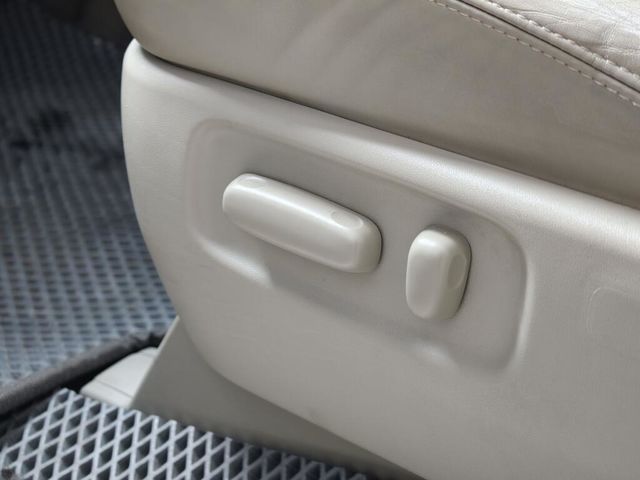 TOYOTA豐田 PREVIA  第9張相片