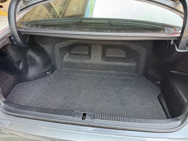 LEXUS凌志 ES300H  第18張相片