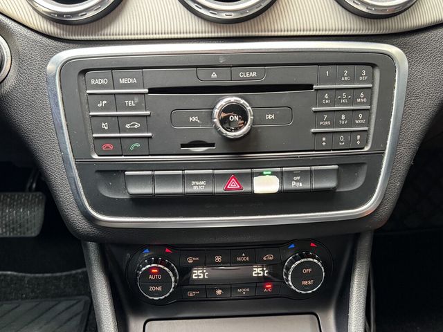 M-BENZ賓士 GLA200D  第12張相片