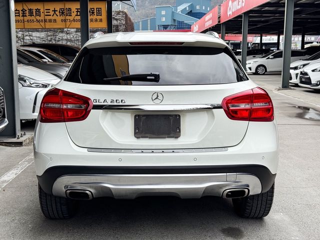 M-BENZ賓士 GLA200D  第17張相片