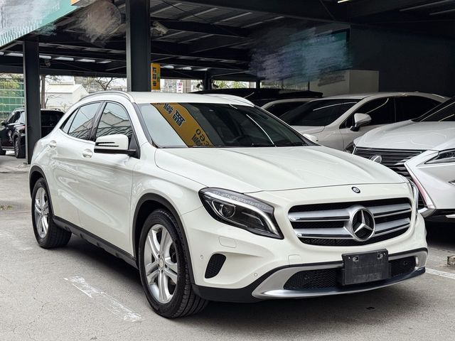 M-BENZ賓士 GLA200D  第18張相片