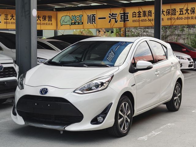 TOYOTA豐田 PRIUS C  第1張相片