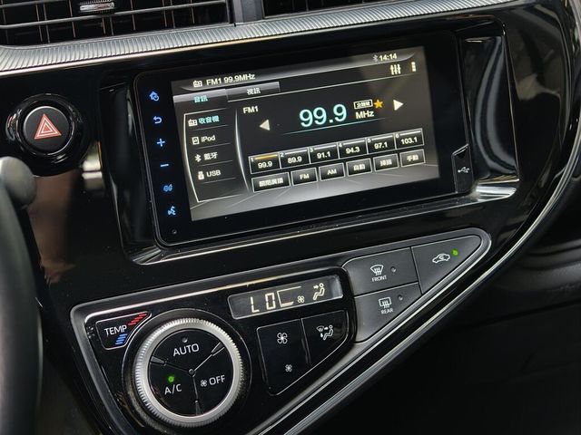 TOYOTA豐田 PRIUS C  第9張相片