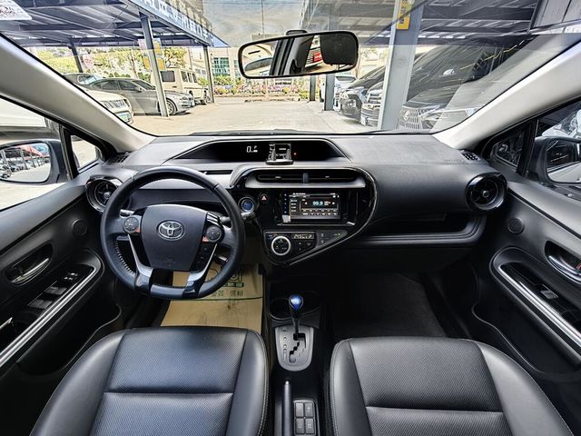 TOYOTA豐田 PRIUS C  第16張相片