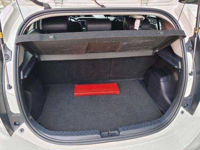 TOYOTA豐田 PRIUS C  第19張相片