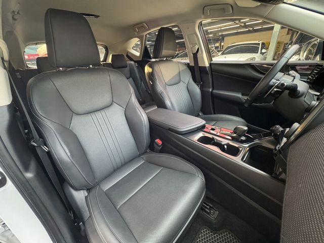 LEXUS凌志 NX300H  第5張相片