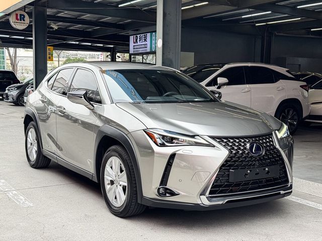 LEXUS凌志 UX250H  第1張相片