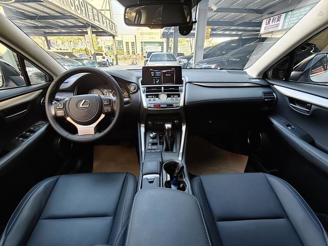 LEXUS凌志 NX200  第16張相片