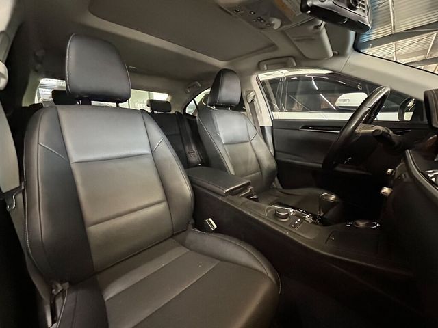 LEXUS凌志 ES300H  第3張相片