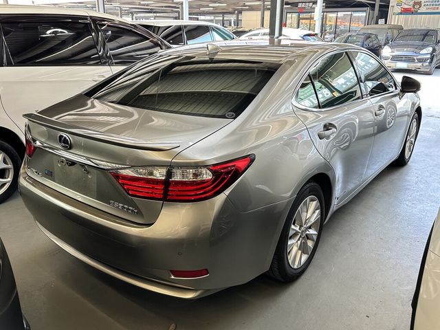 LEXUS凌志 ES300H  第6張相片