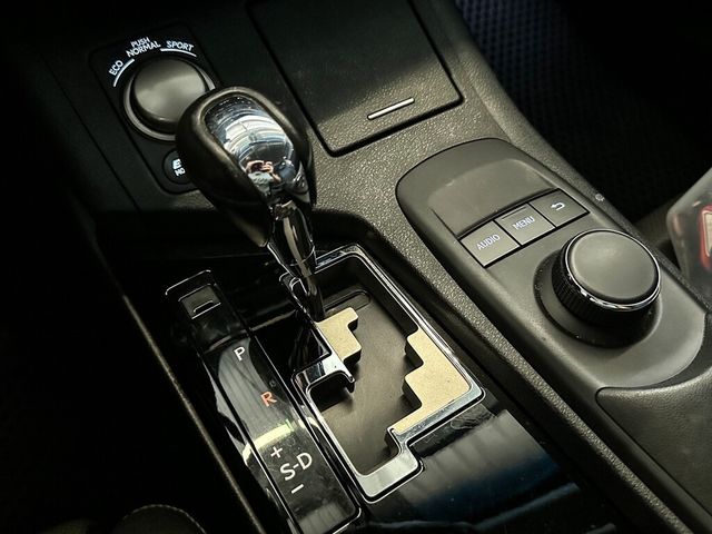 LEXUS凌志 ES300H  第13張相片