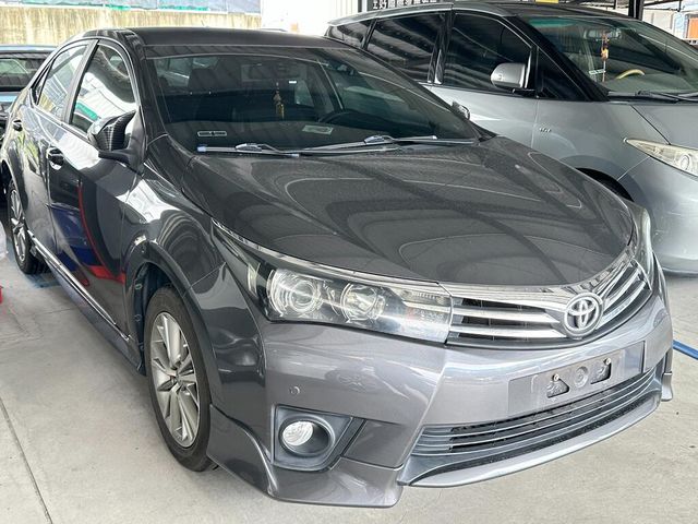 TOYOTA豐田 ALTIS  第1張相片