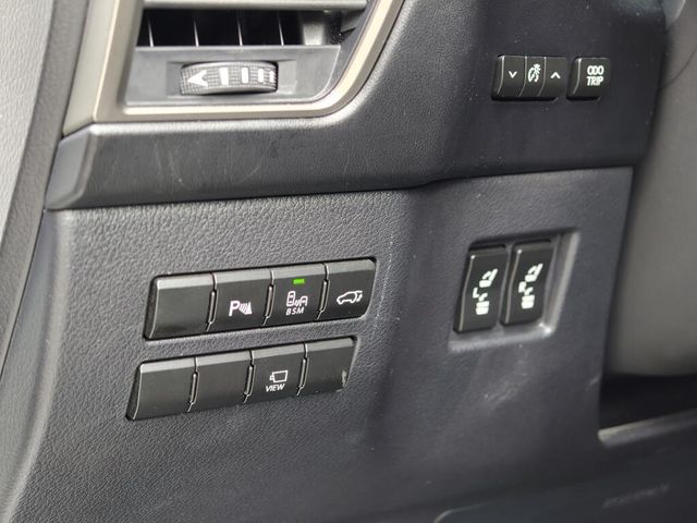 LEXUS凌志 NX200T  第13張相片