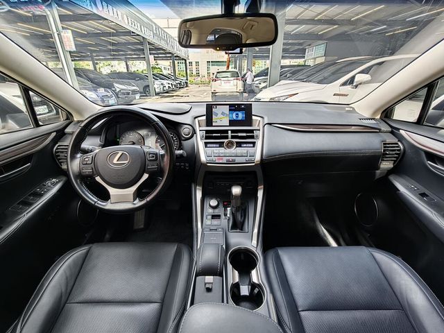 LEXUS凌志 NX200T  第16張相片