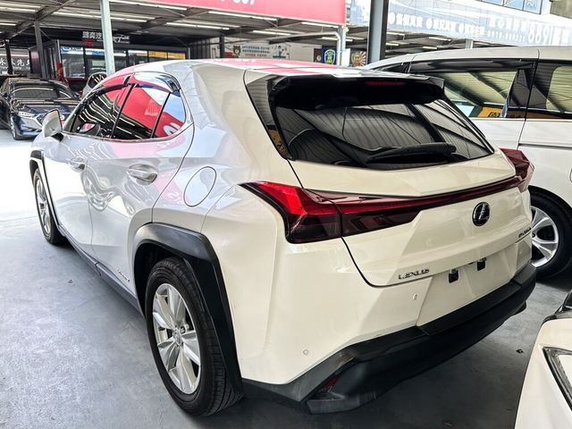 LEXUS凌志 UX250H  第4張相片