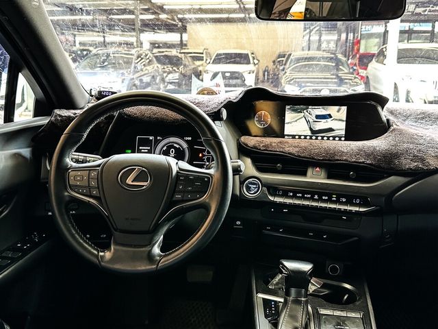 LEXUS凌志 UX250H  第11張相片