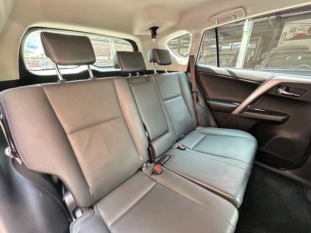 TOYOTA豐田 RAV4  第3張相片