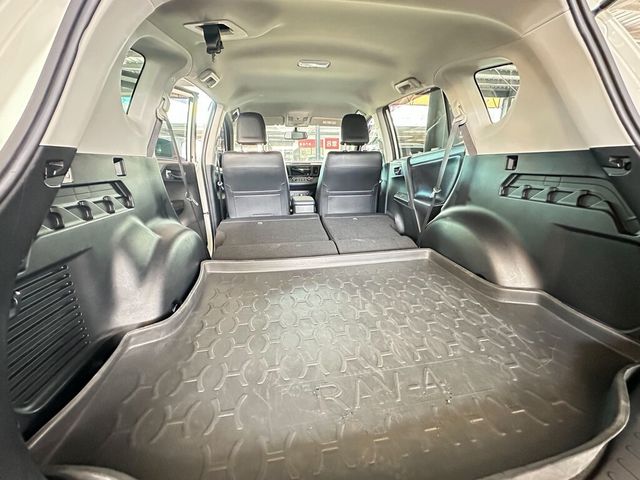 TOYOTA豐田 RAV4  第8張相片