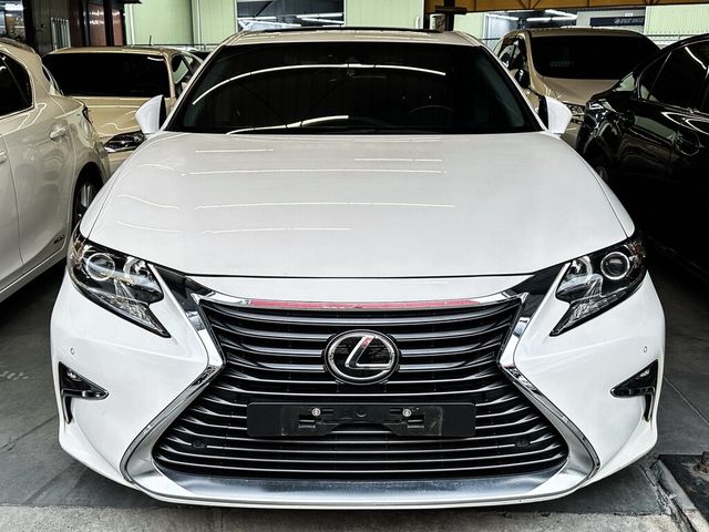 LEXUS凌志 ES200  第1張相片