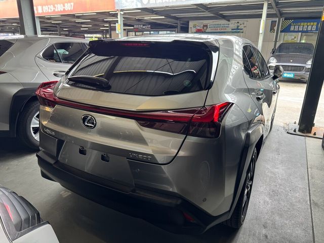 LEXUS凌志 UX200  第2張相片