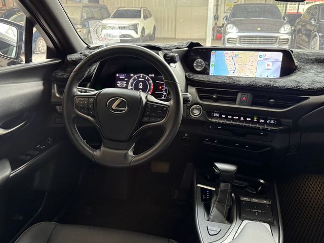 LEXUS凌志 UX200  第9張相片