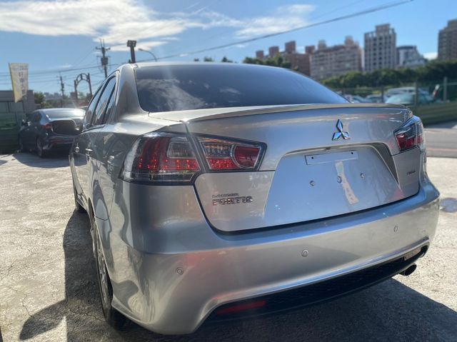 MITSUBISHI三菱 LANCER FORTIS  第5張相片