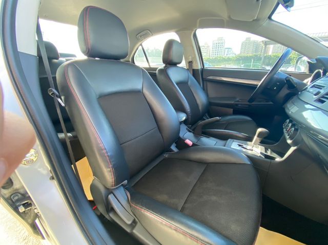 MITSUBISHI三菱 LANCER FORTIS  第8張相片