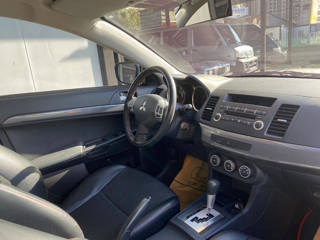 MITSUBISHI三菱 LANCER FORTIS  第10張相片