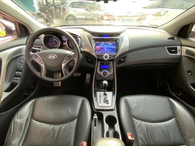HYUNDAI現代 ELANTRA  第5張相片