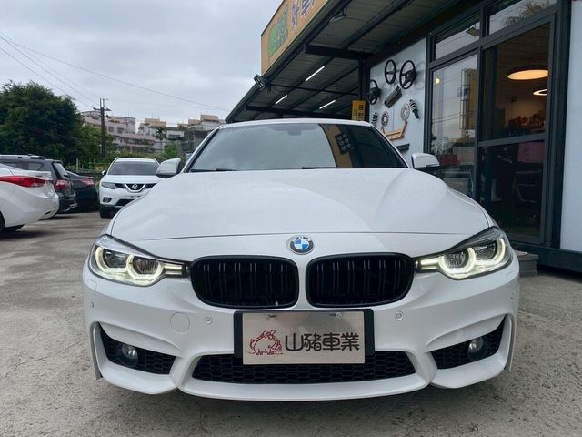 BMW寶馬 320CI  第2張相片