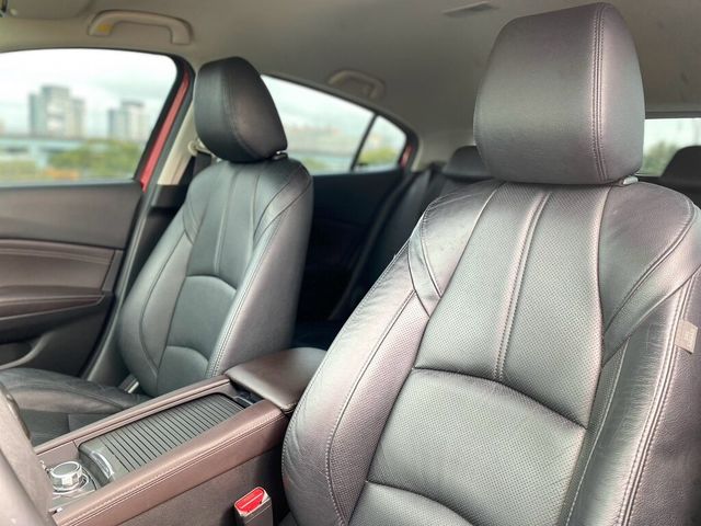 MAZDA馬自達 MAZDA 3  第25張相片