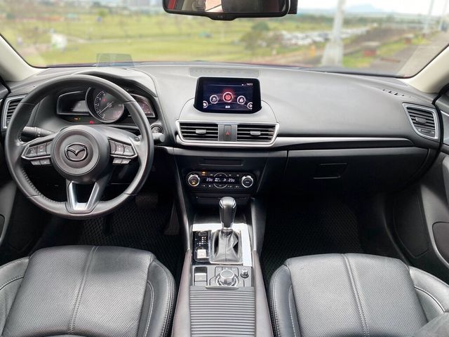 MAZDA馬自達 MAZDA 3  第27張相片