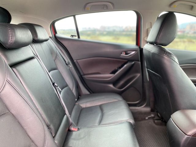 MAZDA馬自達 MAZDA 3  第31張相片