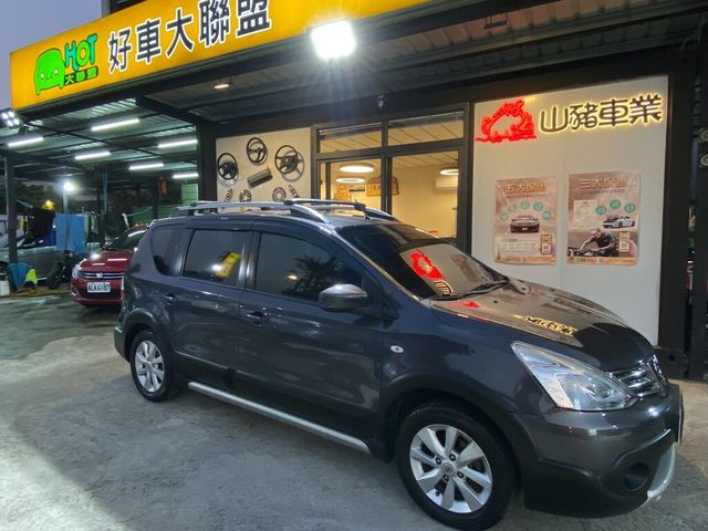 NISSAN日產 LIVINA  第2張相片