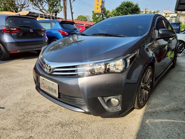 TOYOTA豐田 ALTIS  第2張相片