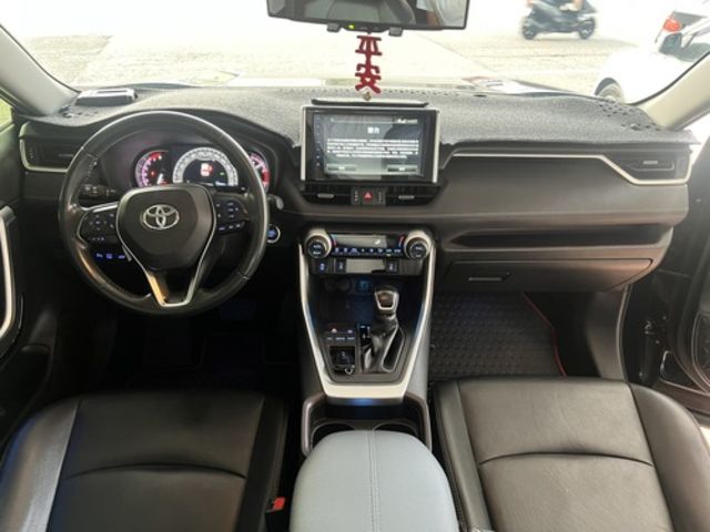 TOYOTA豐田 RAV4  第5張相片